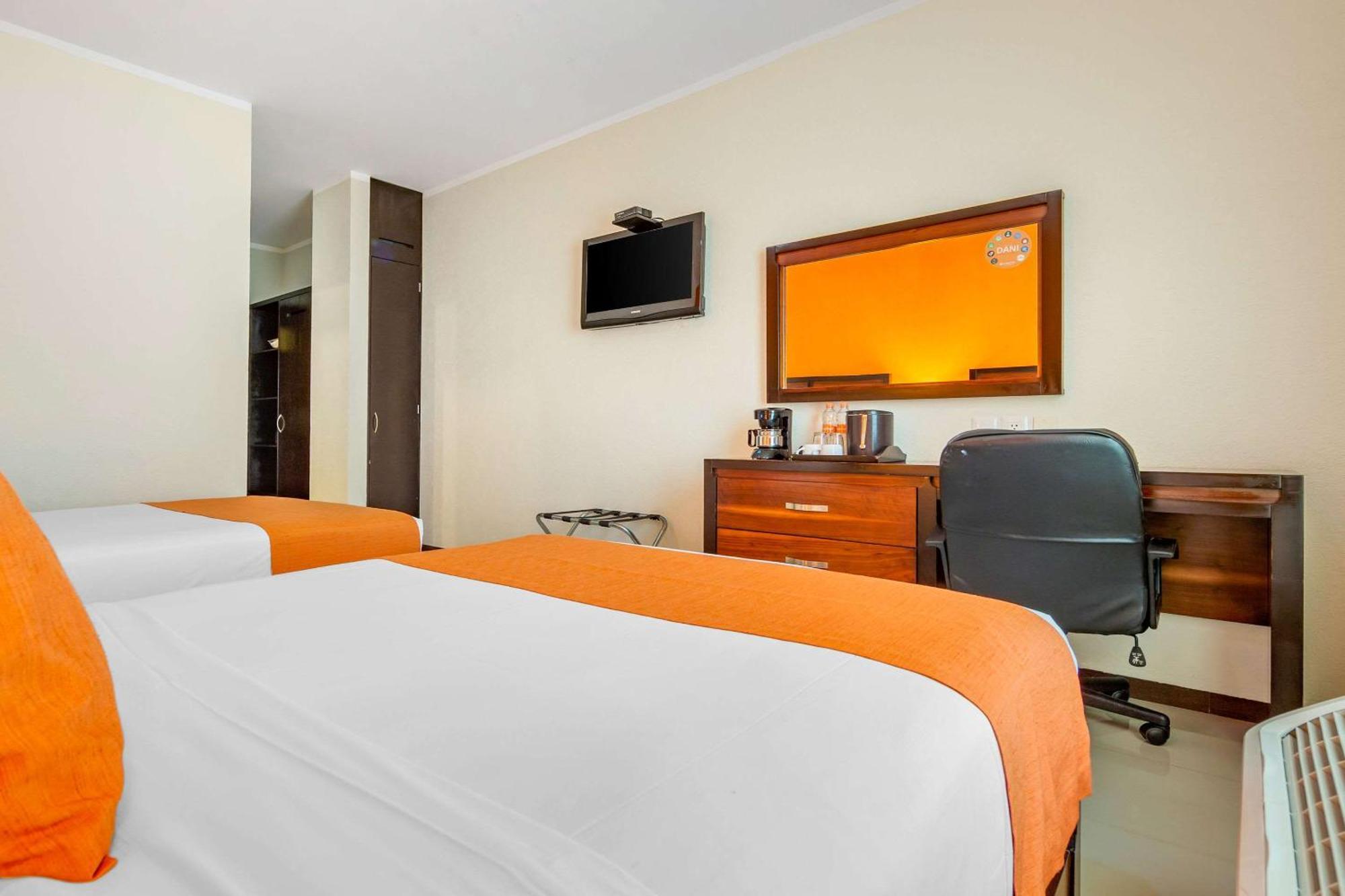 Comfort Inn Cancun Aeropuerto Eksteriør billede