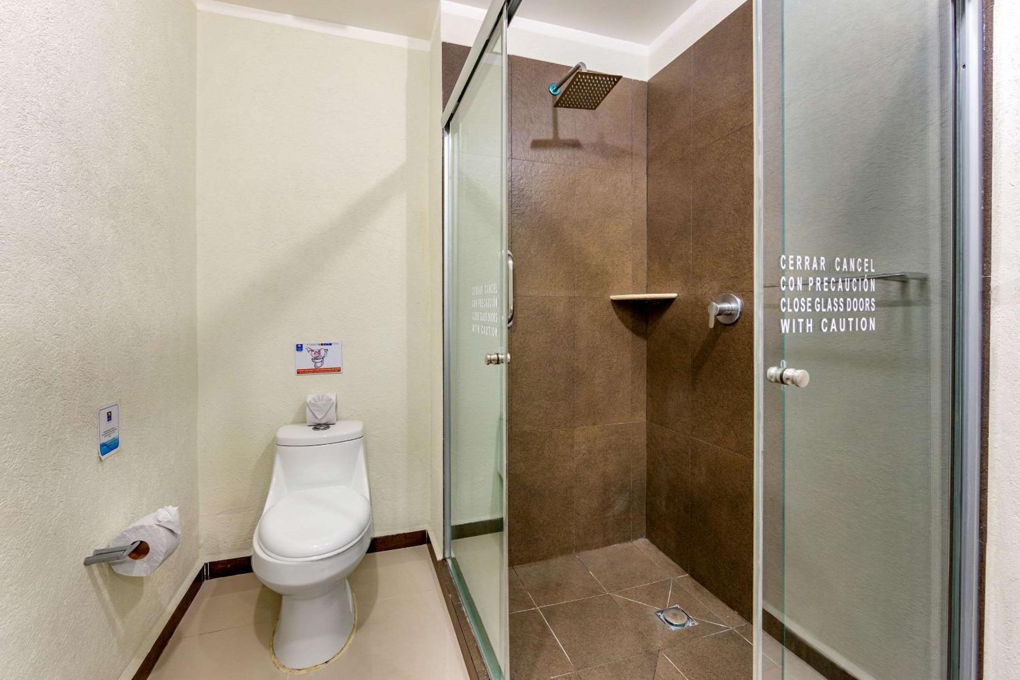 Comfort Inn Cancun Aeropuerto Eksteriør billede